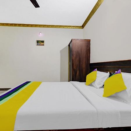 Lee Comfort Kushālnagar Exterior foto