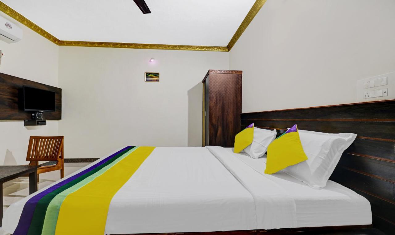 Lee Comfort Kushālnagar Exterior foto