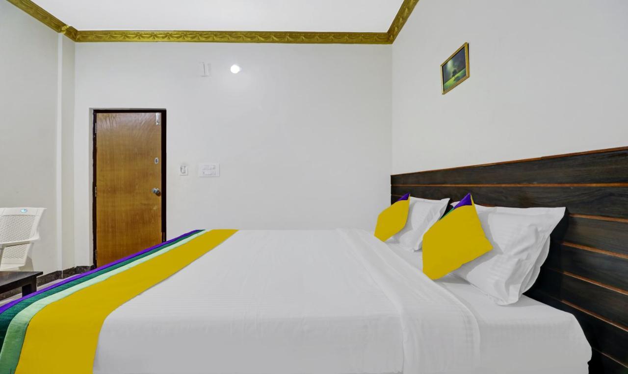 Lee Comfort Kushālnagar Exterior foto