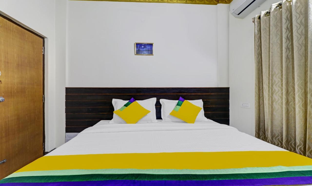 Lee Comfort Kushālnagar Exterior foto